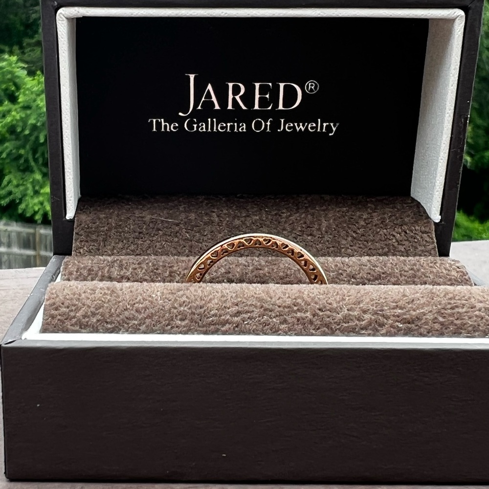 Rose gold detailed heart ring